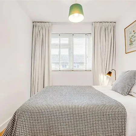 2 Bed Bright Flat In Fulham Apartment London Exterior photo